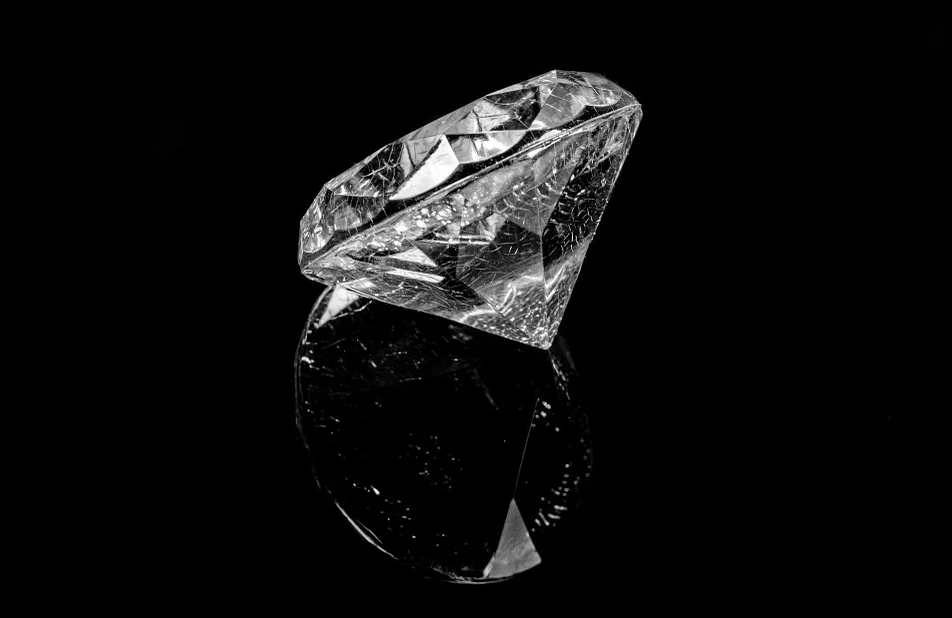 Comment trouver la bonne pierre pour un bijoux en diamant ?